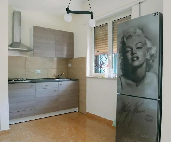 Marilyn